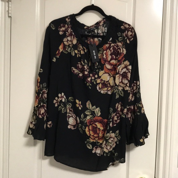Miss Me black and floral swing top - Picture 1 of 3